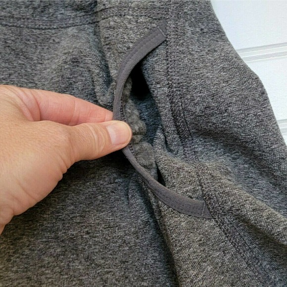 The North Face Womens Zip-Up Hoodie - Picture 5 of 6